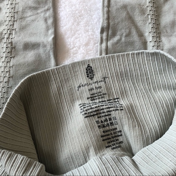 Free People High-Rise 7/8 Length Good Karma Leggings Sea Glass - Picture 5 of 9